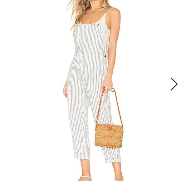 Beachy style overalls - Picture 4 of 10